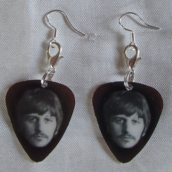 Beatles Ringo Starr Magical Mystery Tour 2-Sided Guitar Picks Zip-Pull Earrings - Picture 3 of 12